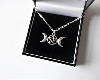 Tripla Bondade Wicca Tripla Lua Pagã Pentáculo Bruxa Colar Pingente Charme Gargantilha Corrente Banhada a Prata ou Cordão Livre Bolsa de Organza