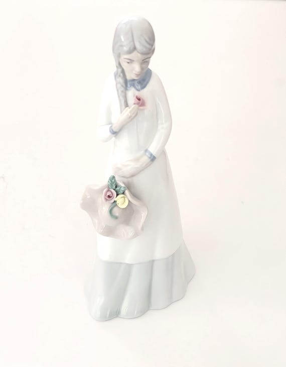 Vintage Porcelanas Miquel Requena Lady Figurine Valencia Spain