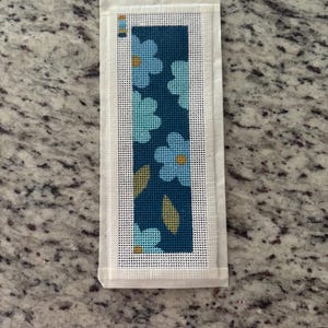 Florales Nadelspitze Lesezeichen Leinwand - 13 Mesh handgemaltes Design, anpassbare Farben, DIY Craft