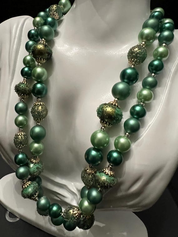 Vintage Green Beaded Necklace: Mid-Century Japan … - image 1