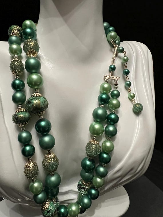 Vintage Green Beaded Necklace: Mid-Century Japan … - image 6
