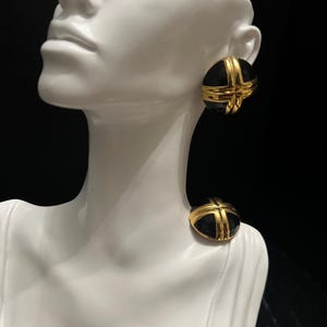 Vintage Carolee Black Enamel Button Earrings: 1980s Gold Tone Clip Ons