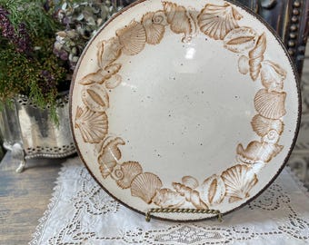 vintage Wedgwood Seascape Seashell white brown Coastal Beach Dinner plate Nautical decor
