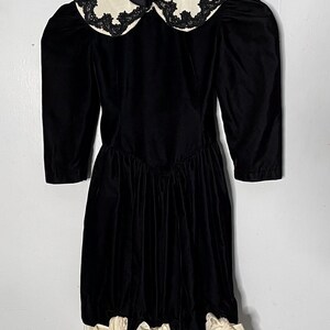 black dress with white lace collar 2PS Black Velvet Dress With White Lace Collar Top and Swing Skirt Vintage 1950s Suits, Apricot / L