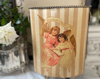 Metalowy kosz na śmieci w stylu vintage w stylu francuskim, z podstawą