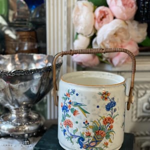 Crown Ducal Ware white floral ceramic pottery container A.G. Richardson & Co. Tunstall Staffordshire England