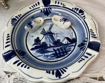 Delft blue & white ceramic ashtray