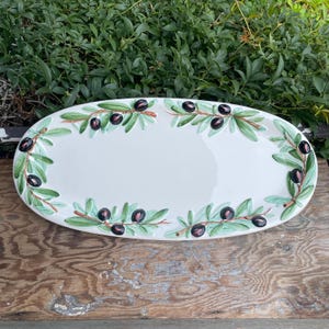 White pottery oval serving platter Green leaves & olives Italy
