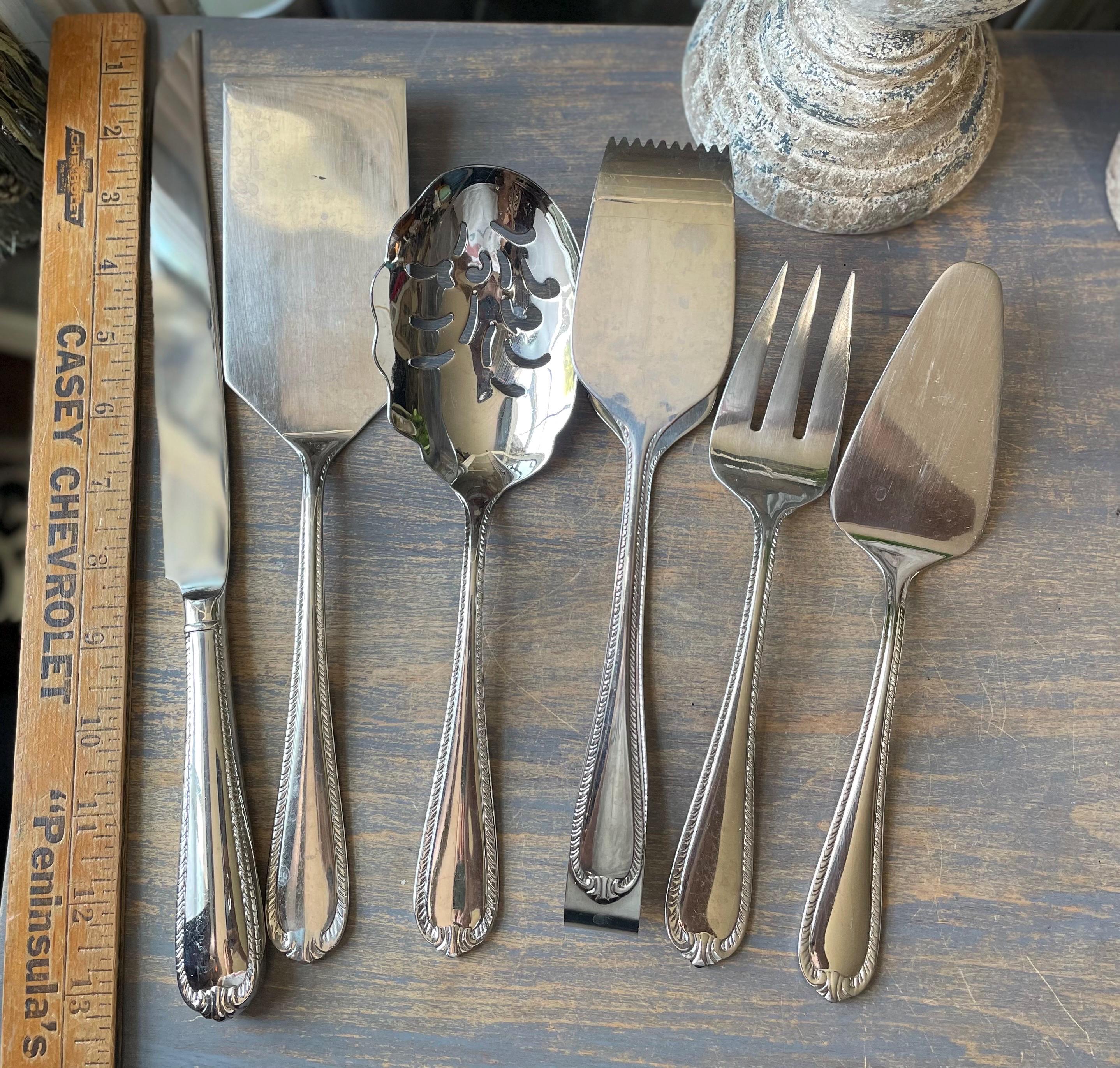 Reed & Barton Domain Stainless Silver Roped Edge Flatware Serving
