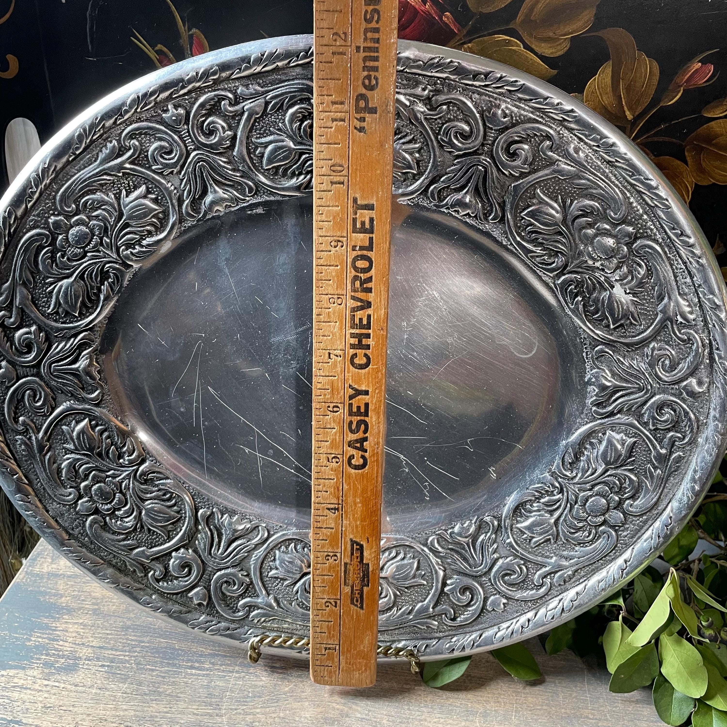 Wilton Arle 皿ピューター花リムアメリカンビンテージ　シルバー Wilton Armetale Silver Pewter Oval Floral Large Serving Tray - Etsy