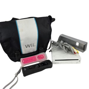 Nintendo Wii Console Wii Sports 2 Remote RVL-001 GameCube White