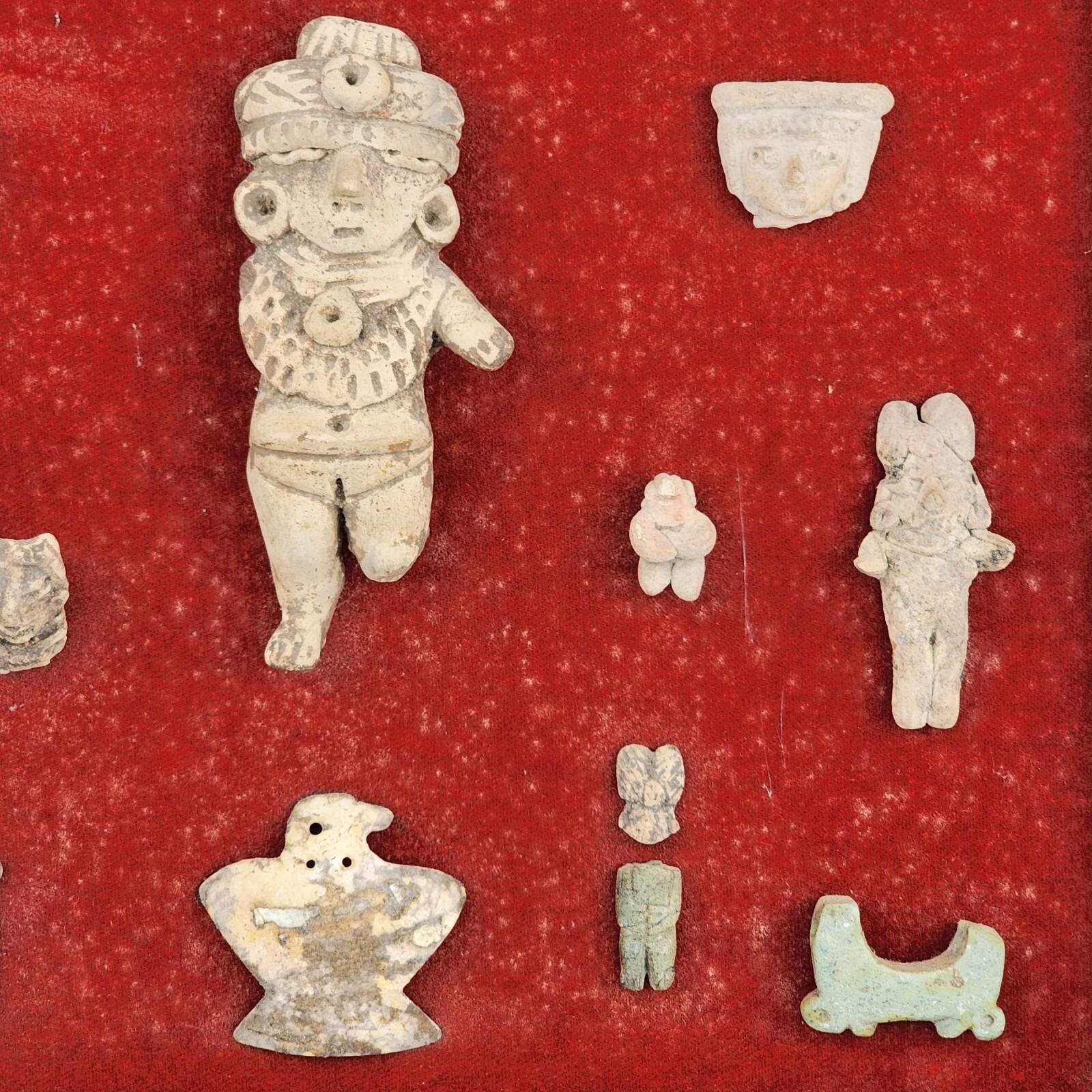プレコロンブス期の古代陶器の破片の人物像 - Etsy 日本