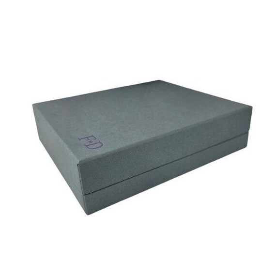 FD Empty Gift Presentation Box and Tissue Paper - image 2