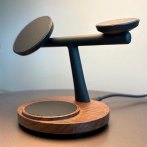 Magnetische draadloze oplader van echt walnoot, bekroond ontwerp (lichtnetadapter niet inbegrepen) afbeelding 4