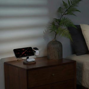 Walnut Wood 3-in-1 Magnetic Wireless Charger, Award-winning Design (USA/CANADA 30W Power Adapter Included) image 5
