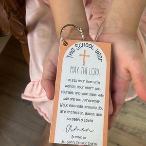 Etiqueta de bendición para mochila Etiqueta de regreso a clases para la oración de bendición parroquial Etiqueta de bendición para imprimir y editar de la mochila