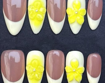 Yellow Jelly Press On Nails: Sunbeam Glow Faux Nails