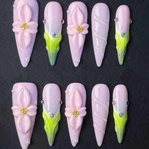 W044 Frühlingsblüte 3D Blumen Nägel – Pastell Rosa und Grün Ombre Garten Set. Künstlicher wiederverwendbarer Kleber auf künstlichen Manikürenägeln trendige Kunst.