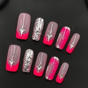 Pink Ombré Press-On Nails: Chrome Star Rhinestone Accent