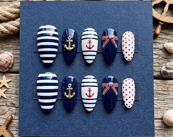 Matroos stijl pers op nagels, marineblauw en rode polka dot amandelmanicure, nautisch thema nepnagels, handgeschilderde beachy nail art, unieke set