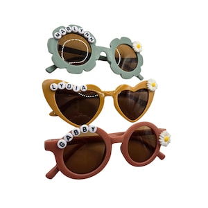 Personalized Kids Sunglasses: Custom Name, Daisy Accents