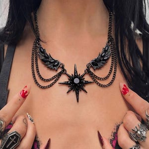 Black Gem Fallen Angel Pendant:Black Gem Fallen Angel Pendant