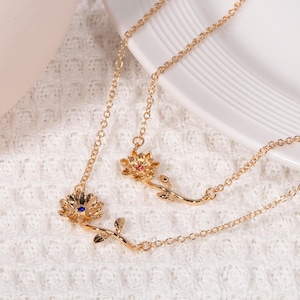 Gold Filled Birth Flower Necklace,Birth Flower Jewellery, Dainty Horizontal Flower Necklace,Minimalist Floral Jewelry,Birthday Gift for Her