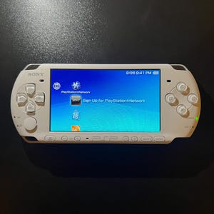 Planetwd Sony PSP 3000: Handheld Gaming Console White