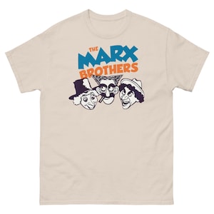 クラシックコメディトリオシャツ | ヴィンテージサイレント映画漫画Tシャツ | レトロなボードビルパロディグラフィック | オールドスクールユーモアギフト | 1930年代ジョークスタイル