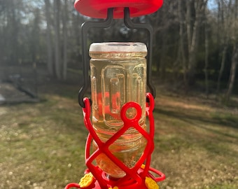 Recyclable Bottle Hummingbird Feeder – Eco-Friendly Non-Toxic & Rust-Free Bird Feeder