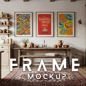 Puede incluir: Una escena de habitación con tres impresiones artísticas enmarcadas. Las impresiones presentan ilustraciones coloridas de conservas y pasta. El texto "Pastabilities are endless" está en una impresión. La habitación incluye una mesa de madera, un banco y una alfombra estampada.
