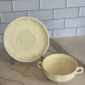 Pont Aux Choux Mais Cream Soup/Bouillon Bowl with Saucer Gien France