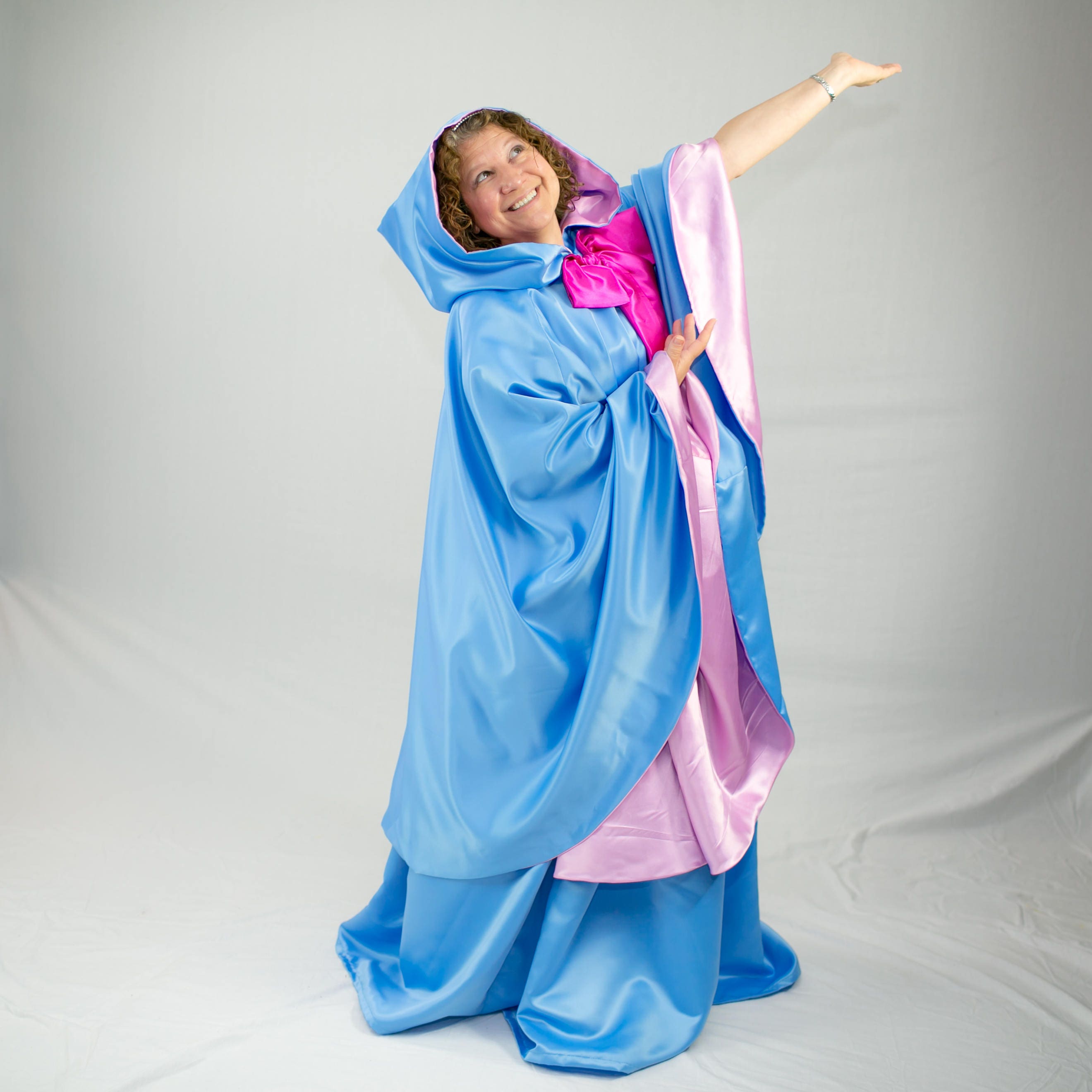 green emerald velvet dress Amazon.com: Fun Costumes Child's Fairy Godmother Halloween, Cinderella's  Godmother, Authentic Fairy Godmother Dress (X-Small) : Clothing, Shoes &  Jewelry main image 1