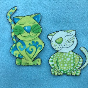 Two Adorable Iron On CAT Appliques*Handmade*LORALIE Calico Cats Fabric/315