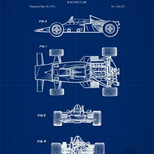 Pode incluir: Planta de uma patente de carro de corrida do United States Patent Office. A imagem mostra v&aacute;rias vistas do carro, incluindo perspectivas superior, lateral e frontal. A patente foi concedida em 20 de mar&ccedil;o de 1973.