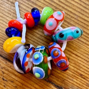 Lamp Work Glass Beads Set For Jewelry Design And Crafts Glass Beads For Jewelry Hand Crafted Beads In Bright Colors And Designs