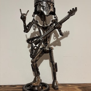vic rattlehead