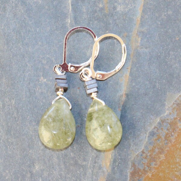 Light Green Earrings, Green Quartz Earrings, Green Stone Earrings, Teardrop Earrings, Fall Earrings, Natural Stone Earrings, For Her
