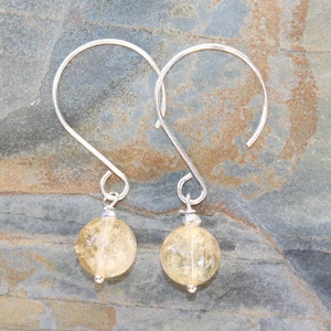 Brincos citrinos, brincos de prata esterlina, brinco de pedra natural, brincos amarelos, brincos de pedras preciosas, brincos feitos à mão, brincos de férias