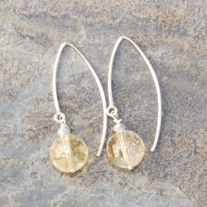 Brincos citrinos, brincos de prata esterlina, brincos de pedra natural, brincos amarelos claros, brincos de pedras preciosas, brincos pendentes, para ela