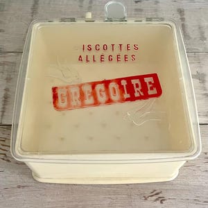 Scatola per biscotti vintage francese con coperchio incernierato e maniglia - Prodotto in Francia, rosso giallo trasparente per esposizione e conservazione