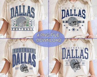 Può includere: T-shirt color crema con vari disegni di football di Dallas. Ogni maglietta presenta la parola "DALLAS" in blu, insieme a un casco da football e ai numeri "19" e "60". È visibile anche il testo "4 PNG FILE DOWNLOAD".
