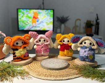 Winnie the Pooh: Mini Winnie the Pooh pajamas for mini animals, includes 4 pajamas (Winnie, Piglet, Eeyore, Tiger)