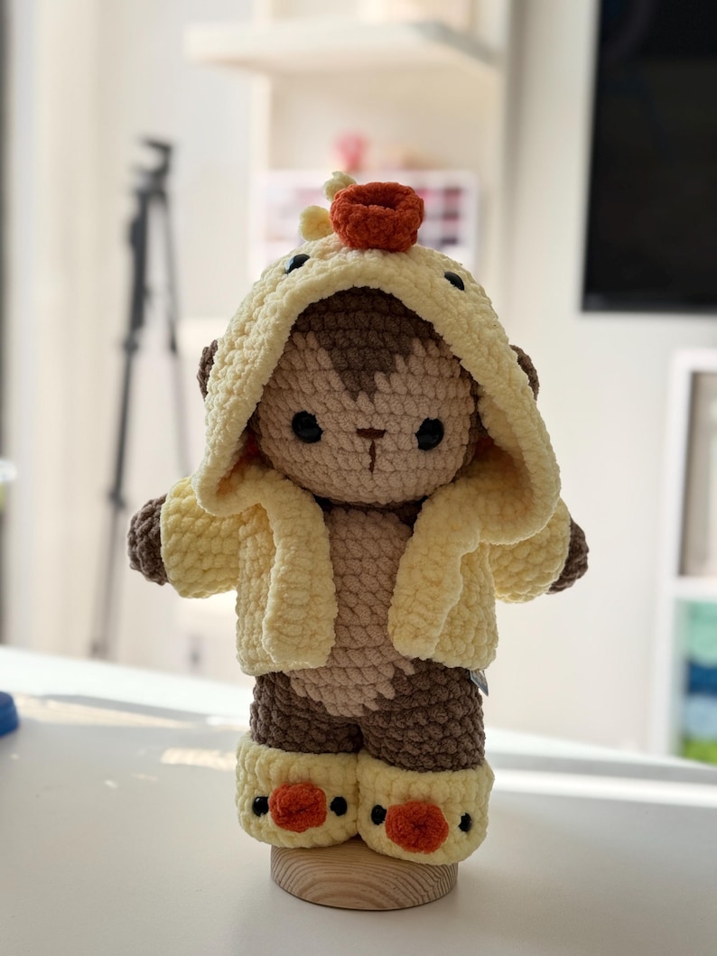 PDF pattern, mega monkey with pajamas (chicken) two versions of pajamas, pattern in Spanish and English. image 5