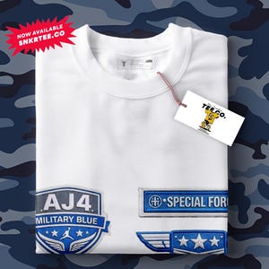 Air Jordan 4 Militärblaues Hemd – Sneaker Match Tee – Premium Streetwear Grafik-T-Shirt – AJ4 Militärblaues Outfit Bild 4