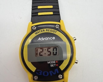VTG Advance Quartz Watch Men 30m Black Yellow Plastic LCD Digital Date Rare