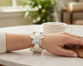 Silver Flower Cuff Bracelet for Women Stainless Steel Floral Open Bangle Dainty Botanical Jewelry Gift for Her, Minimalist Nature Bracelet