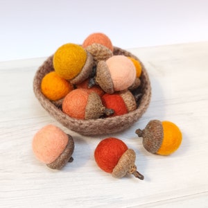 Felt Acorns, Wool Acorns, Fall Acorn Ornaments, Acorn Montessori, Cottage Decor, Woodland Decor, Wedding Favor, Rustic Table, Thanksgiving image 1