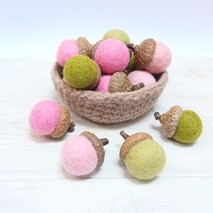 Felt Acorns, Pink Green Acorns, Easter Decor, Montessori Acorns, Wool Acorns, Woodland Wedding Favors, Fairy Nursery Decor, Montessori Play Pink