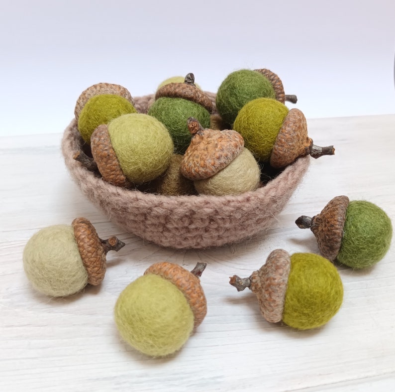 Felt Acorns, Wool Acorns, Fall Acorn Ornaments, Acorn Montessori, Cottage Decor, Woodland Decor, Wedding Favor, Rustic Table, Thanksgiving image 9